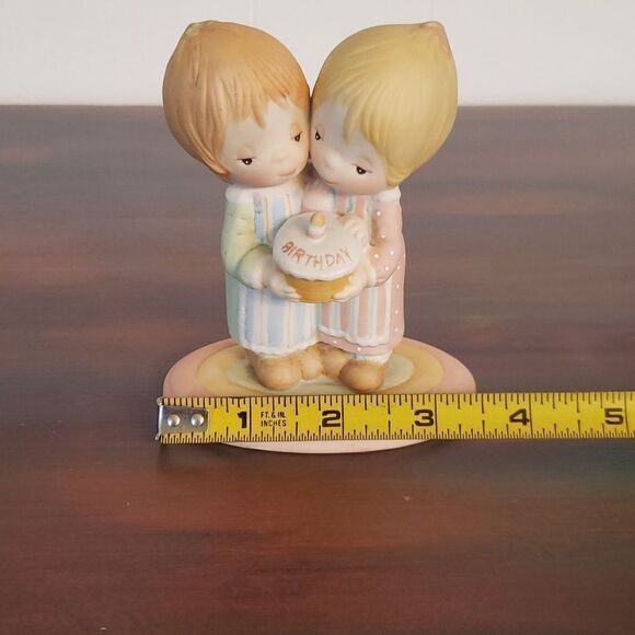 Vtg Betsey Clark "Hope Your Birthday Brings All Your Favorite Things" Figurine - Picture 6 of 8